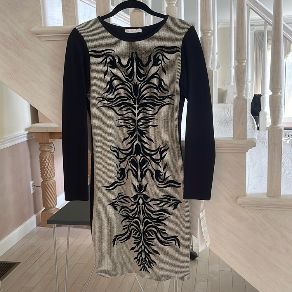 Long sleeve long shirt